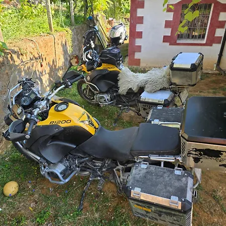 בית הארחה Lika Shkoze (Shkoder)